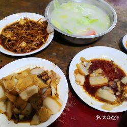 滁州网红打卤肉的地方,卤肉飘香，味蕾盛宴一网打尽