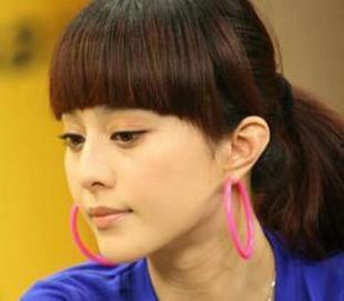 齐刘海美女明星,揭秘明星们的时尚刘海造型