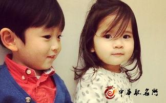 龙凤胎姐妹吃海瓜吗,揭秘她们的海瓜美食之旅